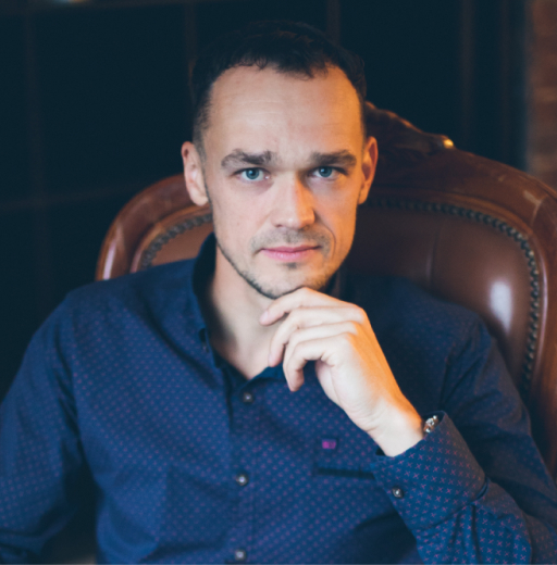 Артем Вахрушев